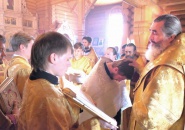 Божественная Литургия в храме Святых Царственных Страстотерпцев на станции Сологубовка